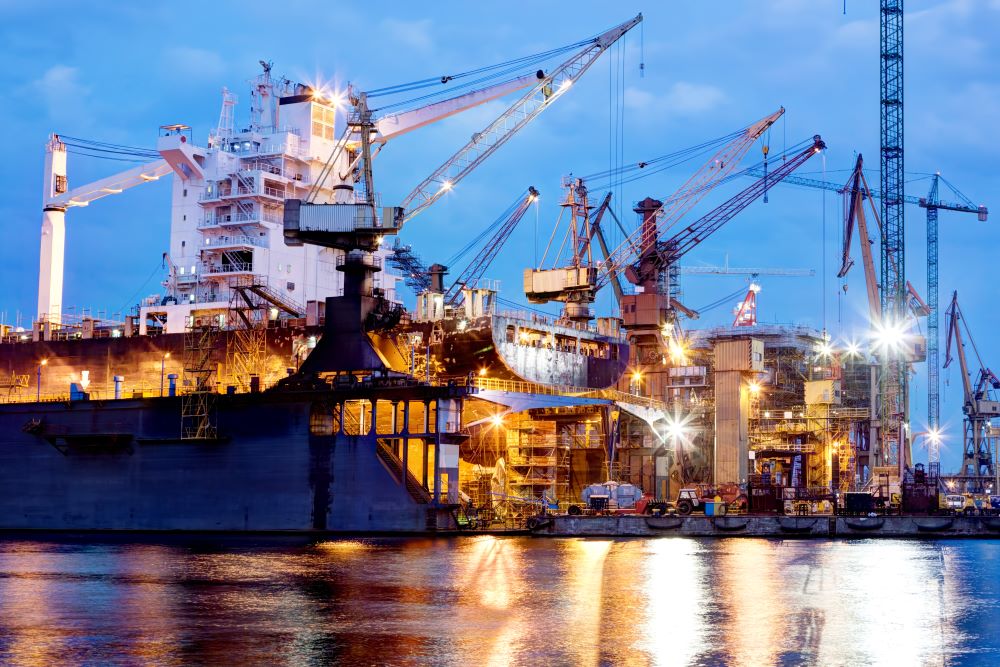 LED Shipyard Lighting: Improving Safety, Efficiency, and Performance